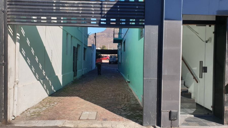To Let Commercial Property for Rent in Woodstock Western Cape